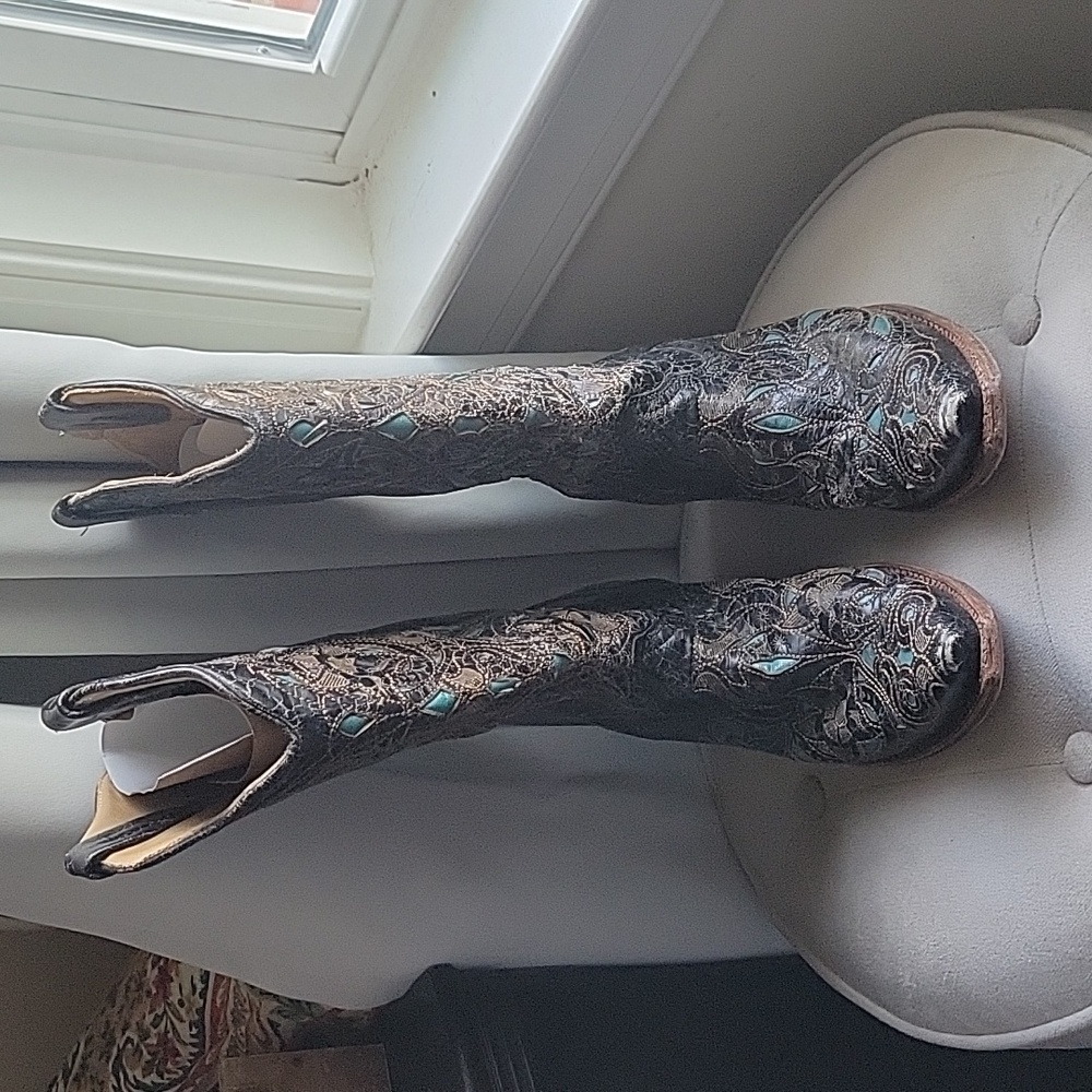 Corral boots turquoise and black, distressed size 8.5